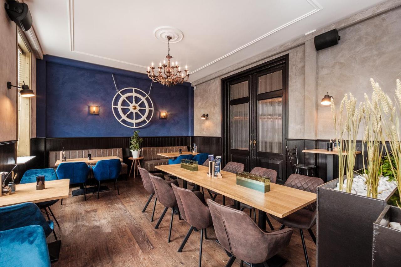 Hotel Brasserie Smits Wemeldinge Exterior foto
